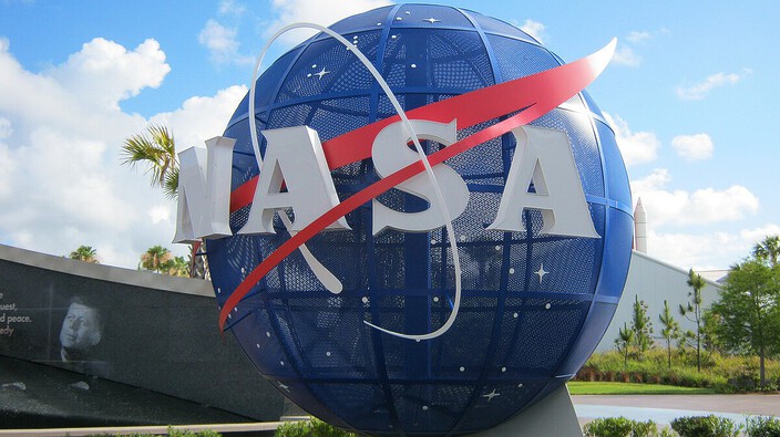 นาซา (NASA)